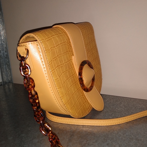 Mustard and tortoise purse - Picture 2 of 4